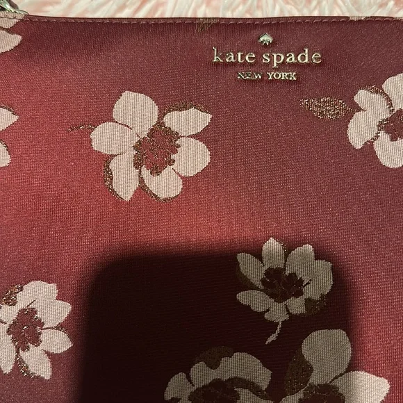 Kate Spade wristlet - Picture 2 of 5